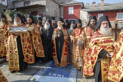 Patriarhul Ecumenic Bartolomeu, în Sfântul Munte Athos  Poza 130175