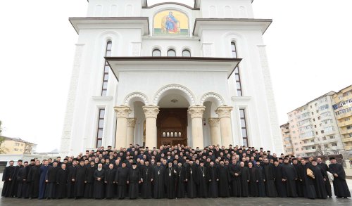 Preoții din Vrancea, în conferință de toamnă Poza 130302