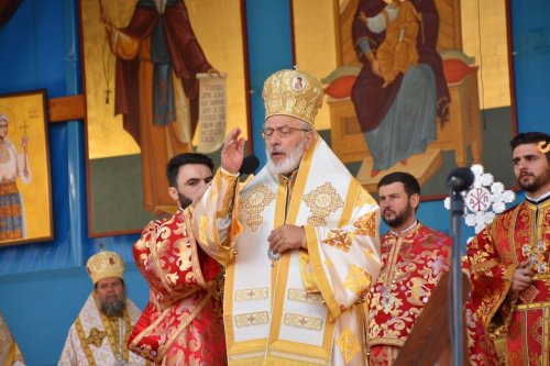 Liturghie arhierească de prăznuirea Mucenicului Dimitrie Poza 130419
