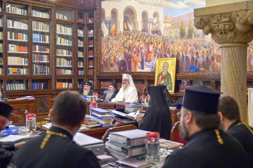 Noi hotărâri ale Sfântului Sinod al Bisericii Ortodoxe Române Poza 130826