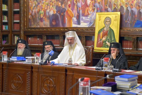 Noi hotărâri ale Sfântului Sinod al Bisericii Ortodoxe Române Poza 130827