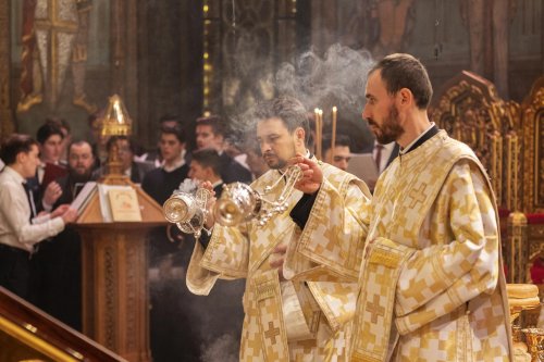 Priveghere pentru Sfântul Mitropolit Iachint la Catedrala Patriarhală Poza 130758