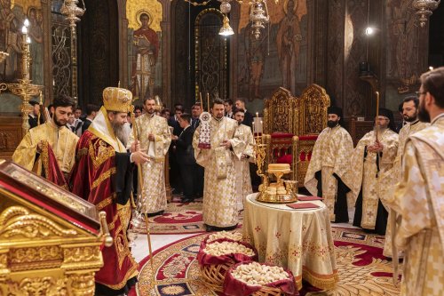 Priveghere pentru Sfântul Mitropolit Iachint la Catedrala Patriarhală Poza 130767