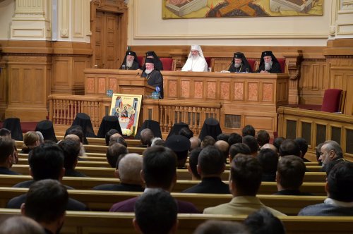 Şedinţă solemnă a Sfântului Sinod în Palatul Patriarhiei Poza 130777