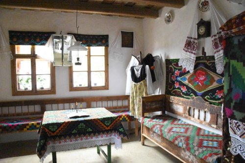 Binecuvântarea unei case tradiţionale româneşti din Someşu Rece Poza 131158