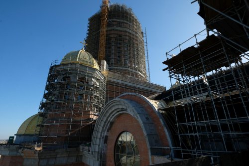Lucrări importante la acoperișul și icoanele Catedralei Naționale Poza 131527