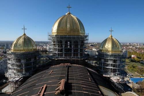 Lucrări importante la acoperișul și icoanele Catedralei Naționale Poza 131528
