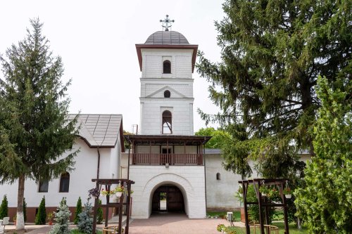 Popas la cea mai veche mănăstire din Bărăgan Poza 131660