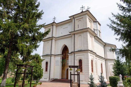 Popas la cea mai veche mănăstire din Bărăgan Poza 131664
