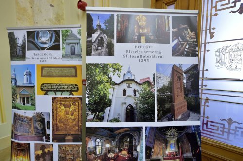 Expoziție și lansare de carte la Palatul Patriarhiei Poza 131900