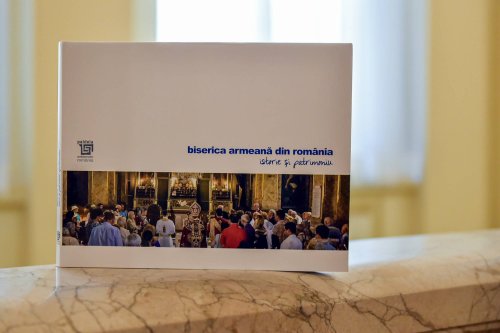 Expoziție și lansare de carte la Palatul Patriarhiei Poza 131904