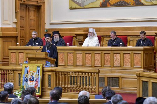 Sfaturi de la Patriarhul României pentru intensificarea misiunii la parohii Poza 132143