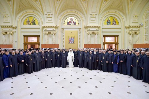 Sfaturi de la Patriarhul României pentru intensificarea misiunii la parohii Poza 132153