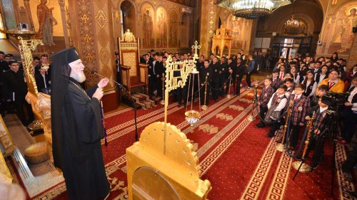 Hramul Seminarului Teologic Ortodox din Târgoviște Poza 132401