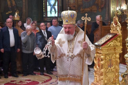 Patriarhul României a hirotonit un diacon pentru Catedrala Patriarhală Poza 132525