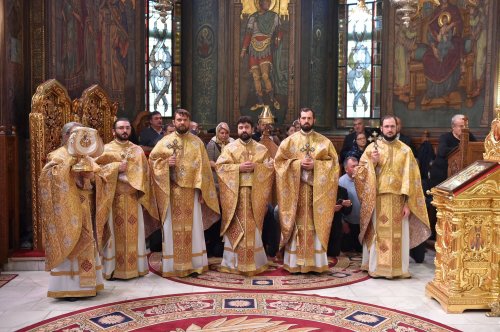 Patriarhul României a hirotonit un diacon pentru Catedrala Patriarhală Poza 132530