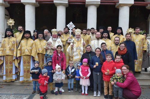 Patriarhul României a hirotonit un diacon pentru Catedrala Patriarhală Poza 132534