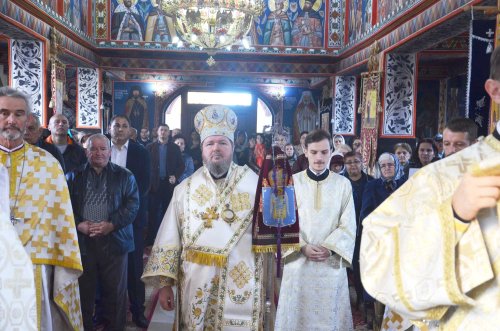 Sărbătoare la Biserica „Sfântul Apostol Andrei” din Beiuș Poza 132675