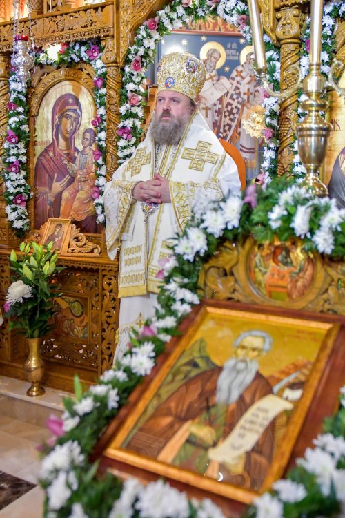 Sfântul Antonie de la Iezerul Vâlcii, sărbătorit în Capitală Poza 133176