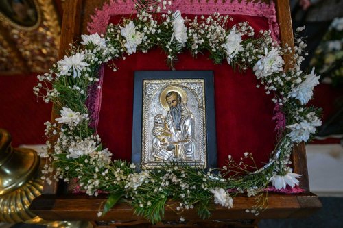 Sfântul Stelian Paflagonul, sărbătorit la biserica lui din București Poza 133365