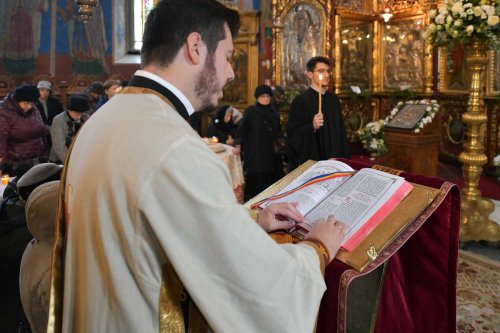 Sfântul Stelian Paflagonul, sărbătorit la biserica lui din București Poza 133373