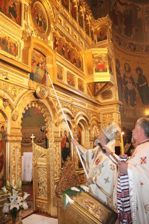 Sfințirea picturii bisericii gălățene „Sfânta Ecaterina” Poza 133381