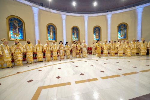 Sărbătoarea Sfântului Andrei, ziua Catedralei şi a neamului românesc Poza 133509