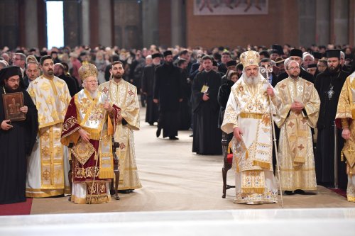 Sărbătoarea Sfântului Andrei, ziua Catedralei şi a neamului românesc Poza 133512