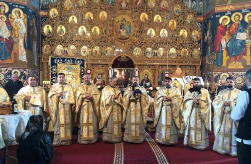 Sfânta Muceniță Ecaterina, sărbătorită la Mănăstirea Cașin Poza 133531