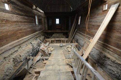 Bisericuță de lemn din județul Suceava restaurată cu fonduri europene  Poza 134006