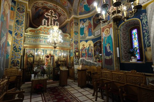 Capela Văcăreștilor, un giuvaier închinat Sfântului Nicolae Poza 134131