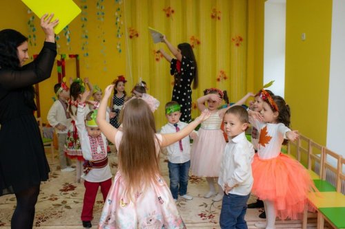 Românii din Ucraina și educația în limba maternă Poza 134285