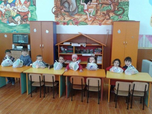 Copiii de la Centrul gălățean de zi „Sfântul Spiridon“ Poza 134782