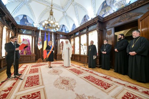 Patriarhul României a primit titlul de „Cetăţean de Onoare” al Municipiului Bucureşti Poza 134954