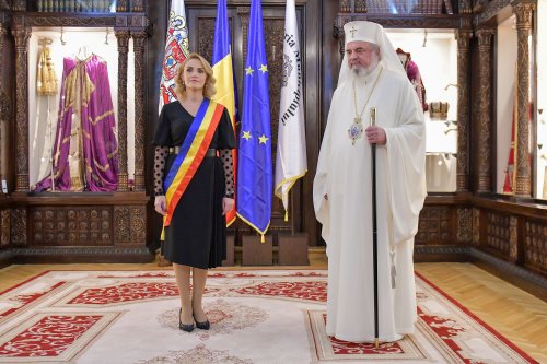 Patriarhul României a primit titlul de „Cetăţean de Onoare” al Municipiului Bucureşti Poza 134957