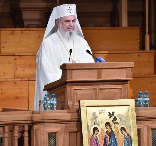 Ședință solemnă a Sfântului Sinod dedicată Revoluției din 1989 Poza 135088