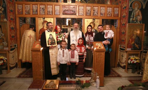Prunci botezaţi de Mitropolitul Moldovei şi Bucovinei Poza 135125