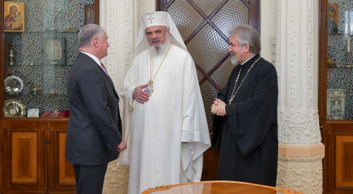 Noul ambasador al Statelor Unite ale Americii la Bucureşti, în vizită de prezentare la Patriarhia Română Poza 135586