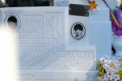 Un locaș întemeiat pe jertfa care a transfigurat România Poza 135723