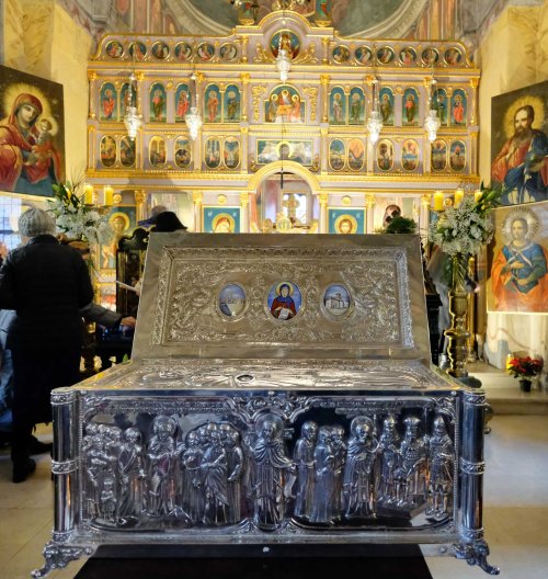 Sfânta Muceniţă Anastasia, sărbătorită la biserica sa din Capitală Poza 135898