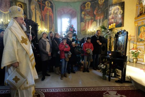 Sfânta Muceniţă Anastasia, sărbătorită la biserica sa din Capitală Poza 135907