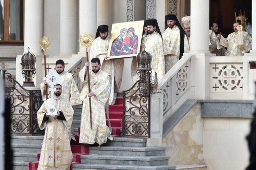 Rugăciune și binecuvântare în prima zi a Anului Nou la Patriarhie Poza 136308