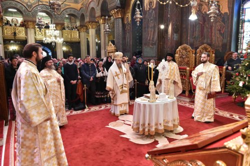 Rugăciune și binecuvântare în prima zi a Anului Nou la Patriarhie Poza 136326