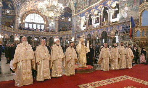 Sibienii s-au rugat în Catedrala Mitropolitană de Anul Nou Poza 136363