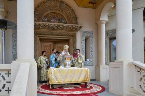 Binecuvântarea Iordanului la Catedrala Patriarhală din București Poza 136510