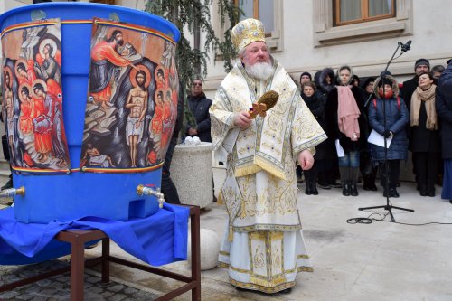 Binecuvântarea Iordanului la Catedrala Patriarhală din București Poza 136513