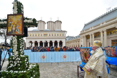 Binecuvântarea Iordanului la Catedrala Patriarhală din București Poza 136516