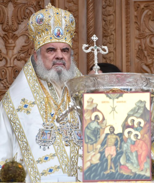 Binecuvântarea Iordanului la Catedrala Patriarhală din București Poza 136538