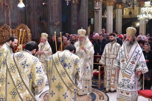 Binecuvântarea Iordanului la Catedrala Patriarhală din București Poza 136560