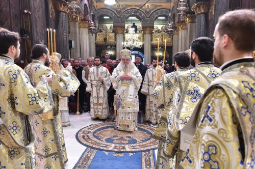 Binecuvântarea Iordanului la Catedrala Patriarhală din București Poza 136562